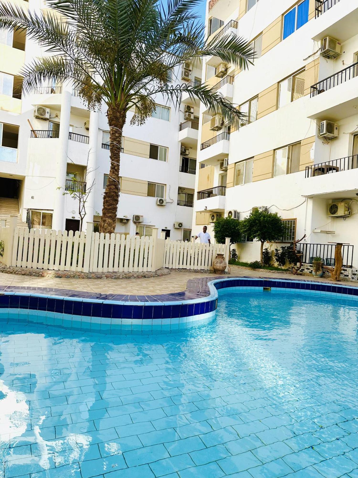 Apartament Lotus Elegant Pool View *
