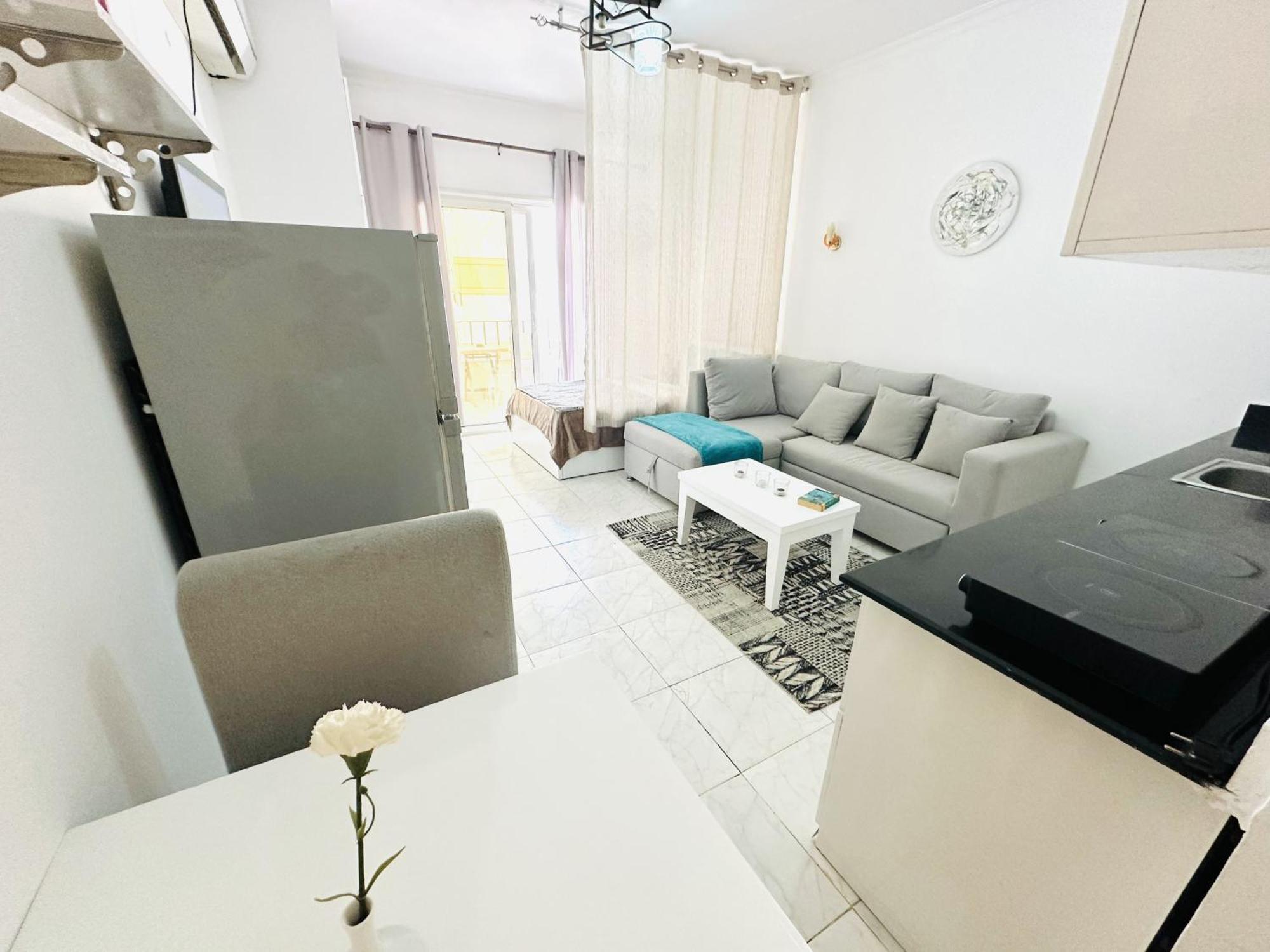 Apartament Lotus Elegant Pool View